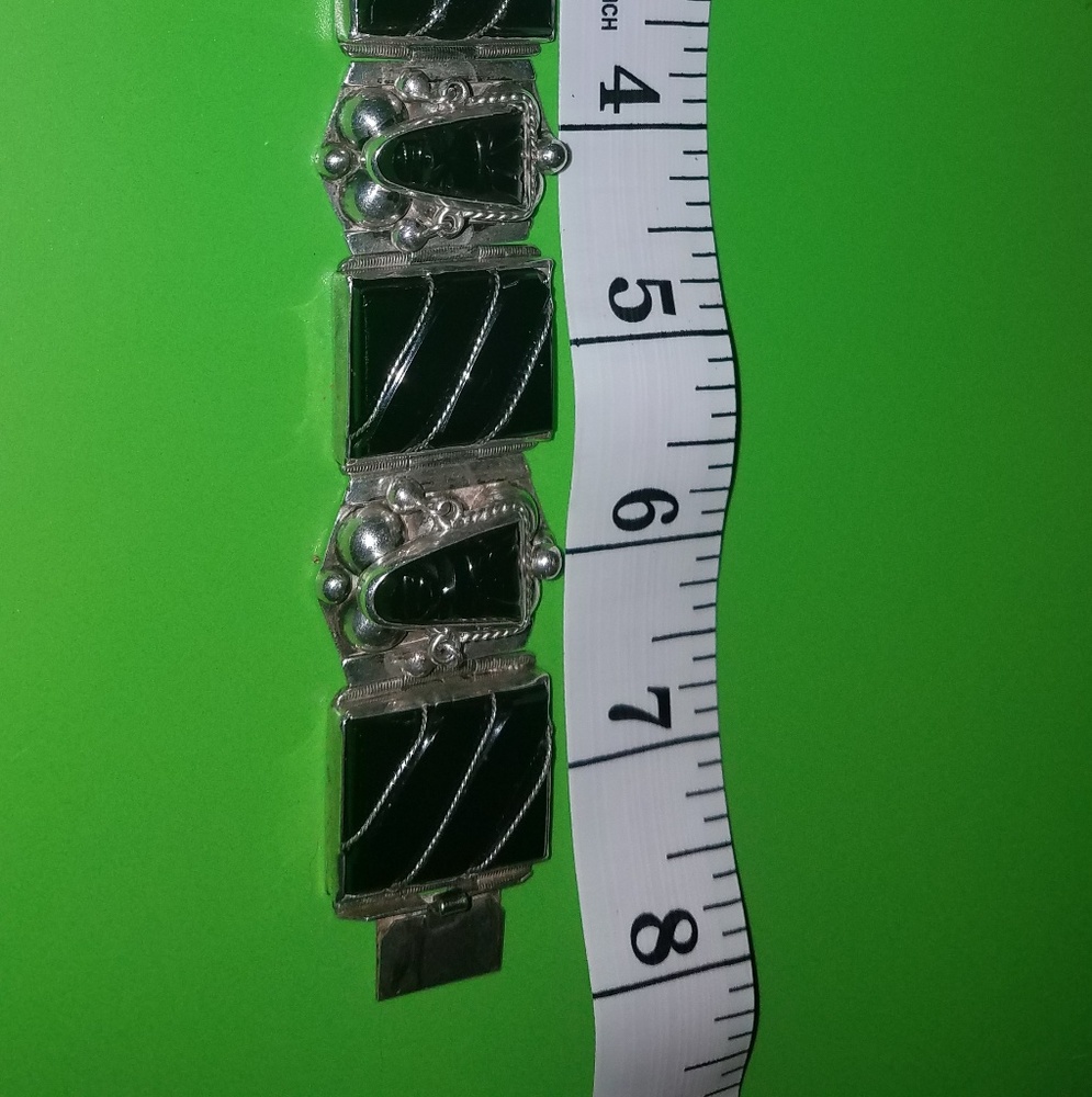 Vintage 925 Mexican silver and onyx bracelet